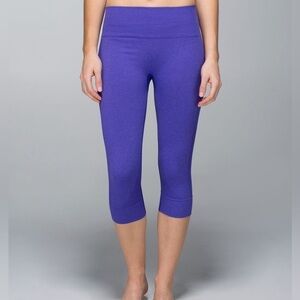 Lululemon Seamlessly Street Crop Bruised Berry (Purple) Size 6